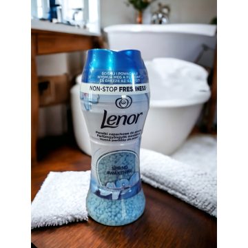  lenor parfümgyöngy Spring Awakening illattal, 0,21 kg