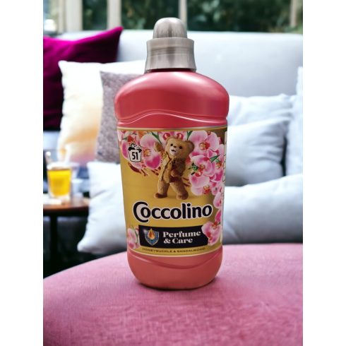 Coccolino öblítő konc. 1275ml Honeysuckle&Sandalwood